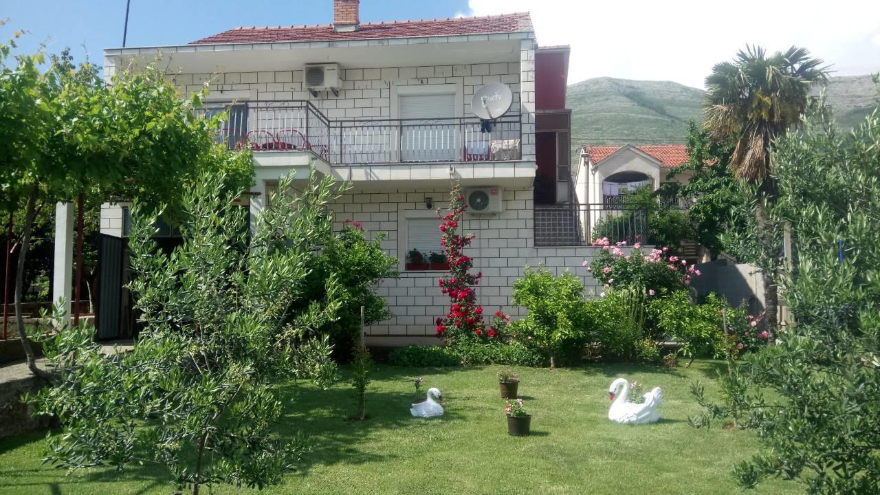 Apartmani Bridge Trebinje Esterno foto